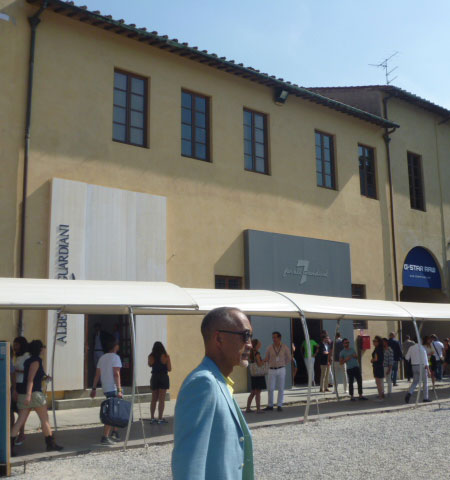 ピッティの出口