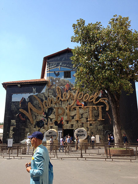 ピッティの看板